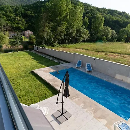 Bunica Spring Villa