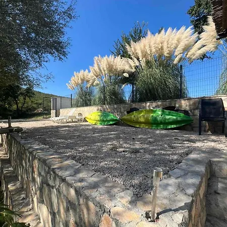 Villa Bunica Spring